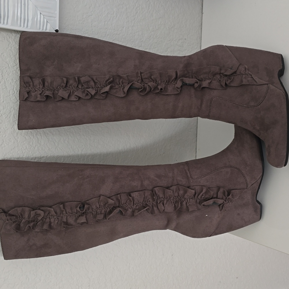 Mía, Grey knee-high boots, Sz 8